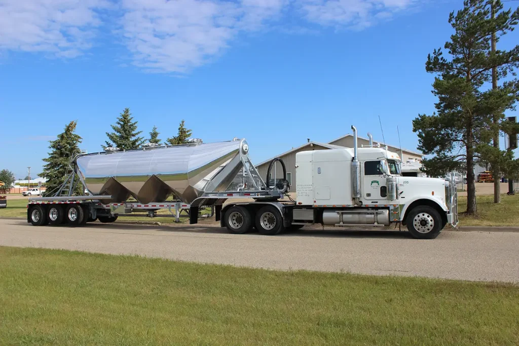 5 Signs It’s Time to Upgrade Your Tanker Trailer Fleet